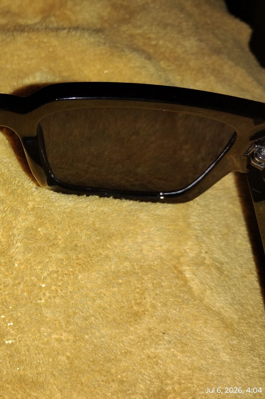 Louis Vuitton Black Sunglasses with Gold LV Logo Accent Does Not Come W Box , - Picture 3 of 11